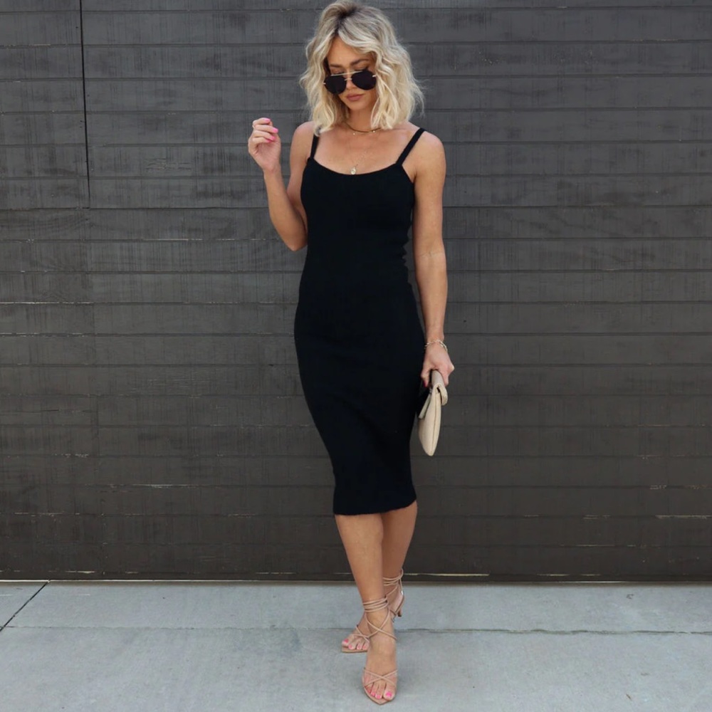 ROCHELLE RIBBED KNIT MIDI DRESS - BLACK